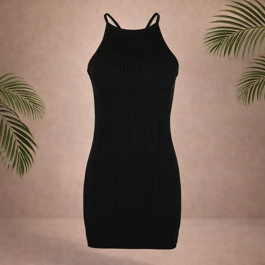 Robe courte tricotée à bretelles – dos ouvert UMII