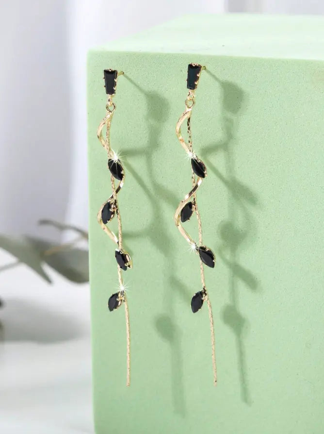 Boucles d’oreilles Pendentif Long – Élégance Feuille & Cristaux UMII
