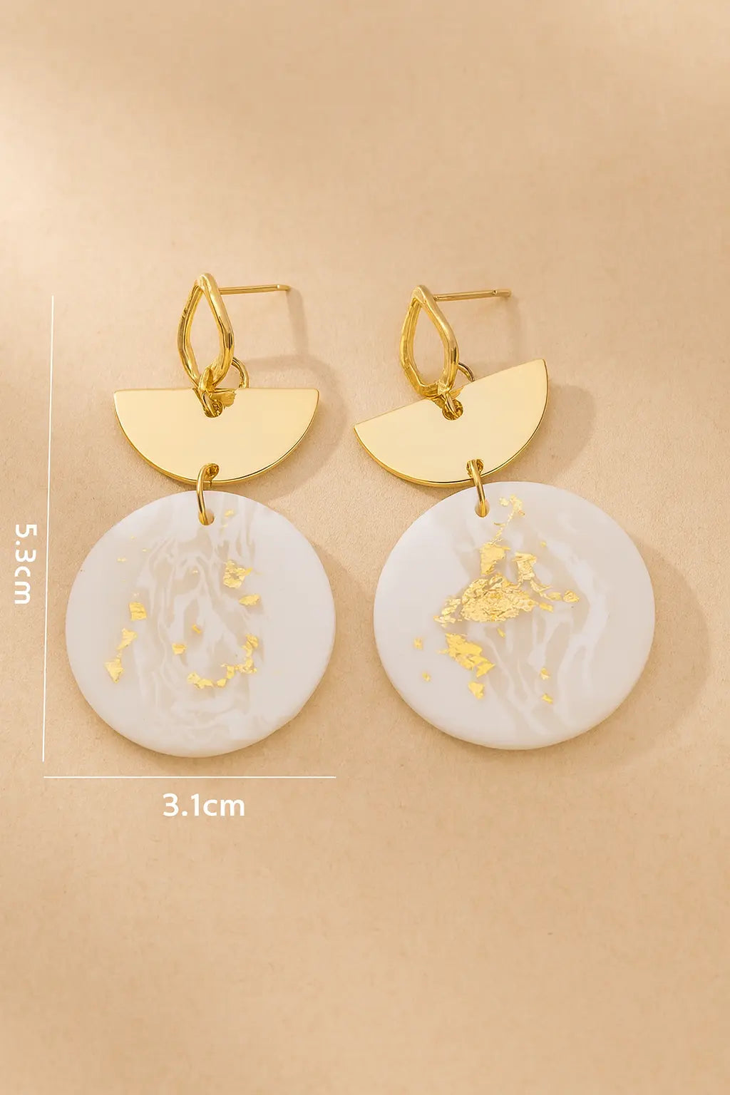 Pendants d’oreilles à détail rond – Blanc & Doré UMII