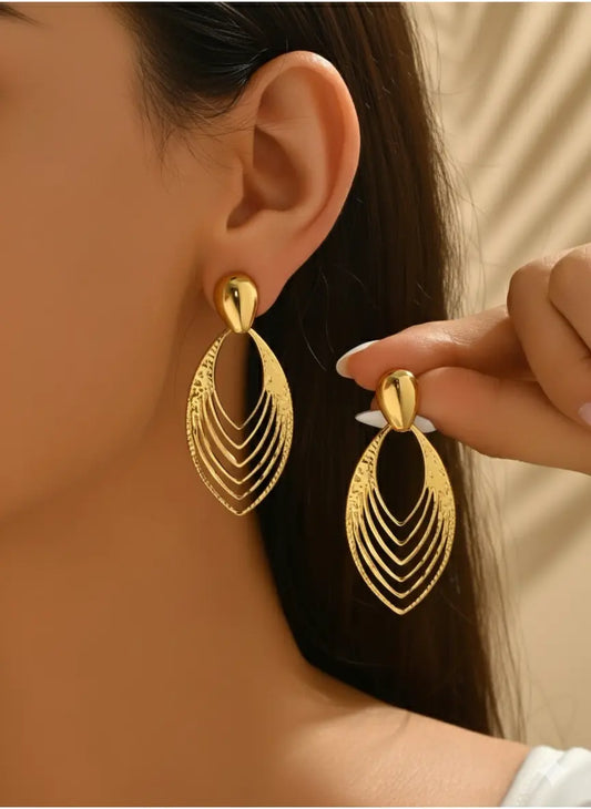 Boucles d’Oreilles Willow™ – Élégance & Légèreté Multicouche UMII